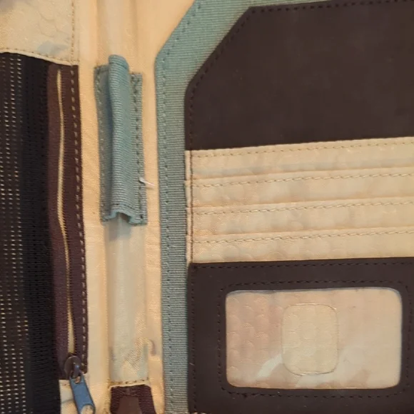 Sherpani Vibrant Yellow and Green Clutch - Picture 5 of 8